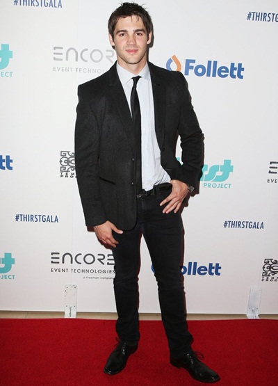 Steven R. McQueen Height Weight Shoe Size