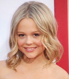 Actress Emily Alyn Lind