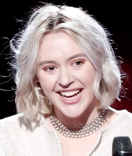 Singer Chloe Kohanski