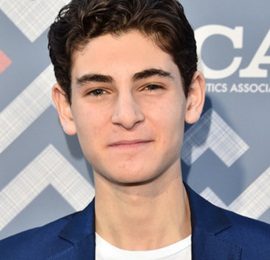 David Mazouz Height Weight Body Measurements Shoe Size Age Stats Facts