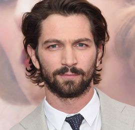 Michiel Huisman Height Weight Body Measurements Shoe Size Age Facts