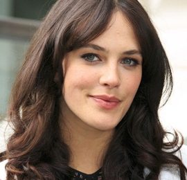 Jessica Brown Findlay Height Weight Body Measurements Bra Size Facts