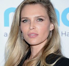 Sara Foster Body Measurements Height Weight Bra Size Vital Stats Facts