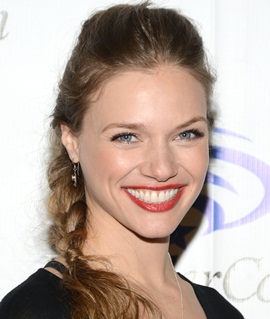 Actress Tracy Spiridakos