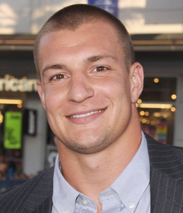 Rob Gronkowski Body Measurements Height Weight Shoe Size Facts Family