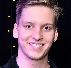 George Ezra Height Weight Body Measurements Shoe Size Age Stats Facts