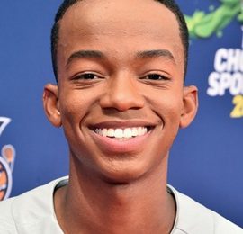 Coy Stewart Height Weight Body Measurements Facts Family Ethnicity