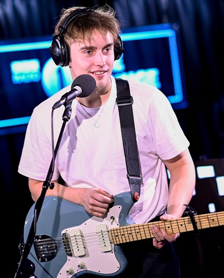 Sam Fender Body Measurements Stats