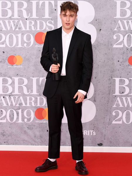 Sam Fender Height Weight Shoe Size