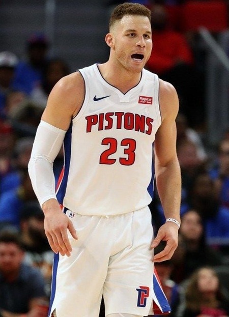 Blake Griffin Height Weight Body Measurements Shoe Size Age Facts   Blake Griffin Height Weight Facts 