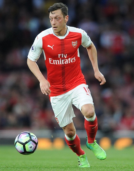 Mesut Ozil Height Weight Stats