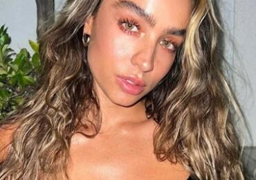 Sommer Ray Body Measurements Height Weight Shoe Size Statistics