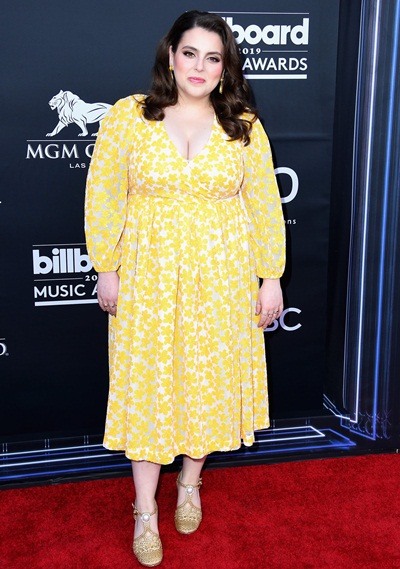 Beanie Feldstein Height Weight Stats