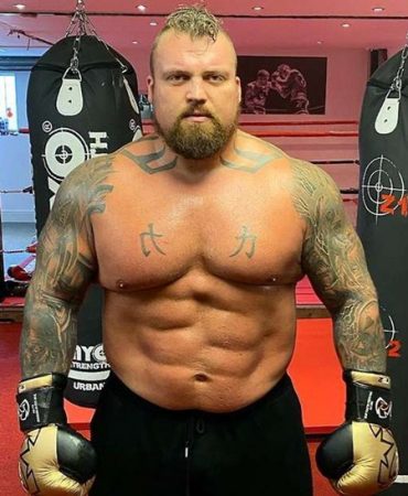 Eddie Hall Height Weight Body Measurements Vital Stats Facts Family