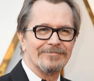 Gary Oldman Height Weight Body Measurements Shoe Size Facts Family