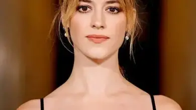 Daisy Edgar-Jones face close-up