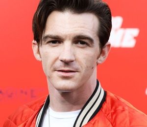 Drake Bell Height Weight Shoe Size Body Measurements Facts Family