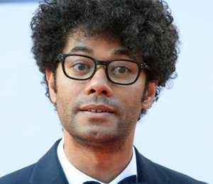 Richard Ayoade Height Weight Body Measurements Shoe Size Facts Bio