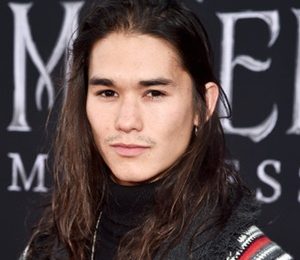 Booboo Stewart Height Weight Shoe Size Body Measurements Stats Facts