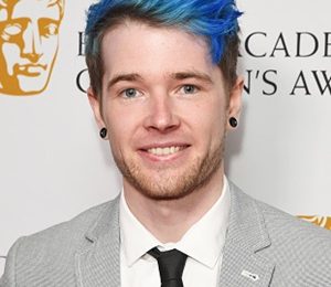 YouTuber DanTDM Height Weight Shoe Size Body Measurements Facts