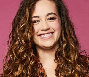 Mary Mouser Height Weight Shoe Size Measurements Facts Family