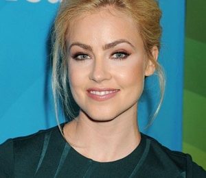 Amanda Schull Height Weight Shoe Size Measurements Family