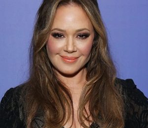 Leah Remini Height Weight Shoe Size Body Measurements Family