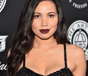 Jurnee Smollett Height Weight Shoe Size Body Measurements Family