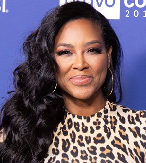 Kenya Moore Body Measurements Height Weight Shoe Size Statistics