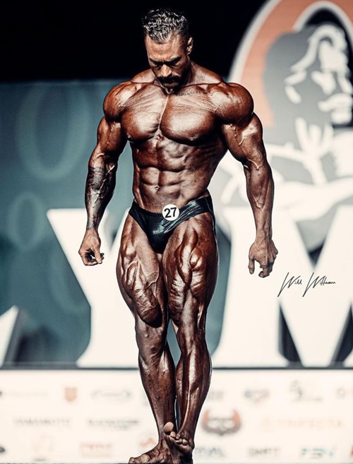 Chris Bumstead Height Weight Shoe Size