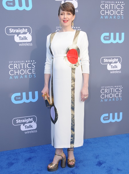 Carrie Coon Height Weight Shoe Size Measurements Family Wiki