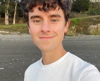 Connor Franta Height Weight Shoe Size Measurements Family
