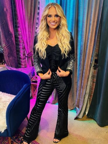 Tomi Lahren Body Measurements Height Weight Shoe Size Favorite Things