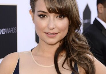 Milana Vayntrub Body Measurements Height Weight Bra Size Shoe Statistics