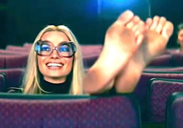 Margot Robbie Dirty Feet